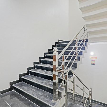 Townhouse P.S.Palace Near Amausi Metro Station Λάκναου Εξωτερικό φωτογραφία