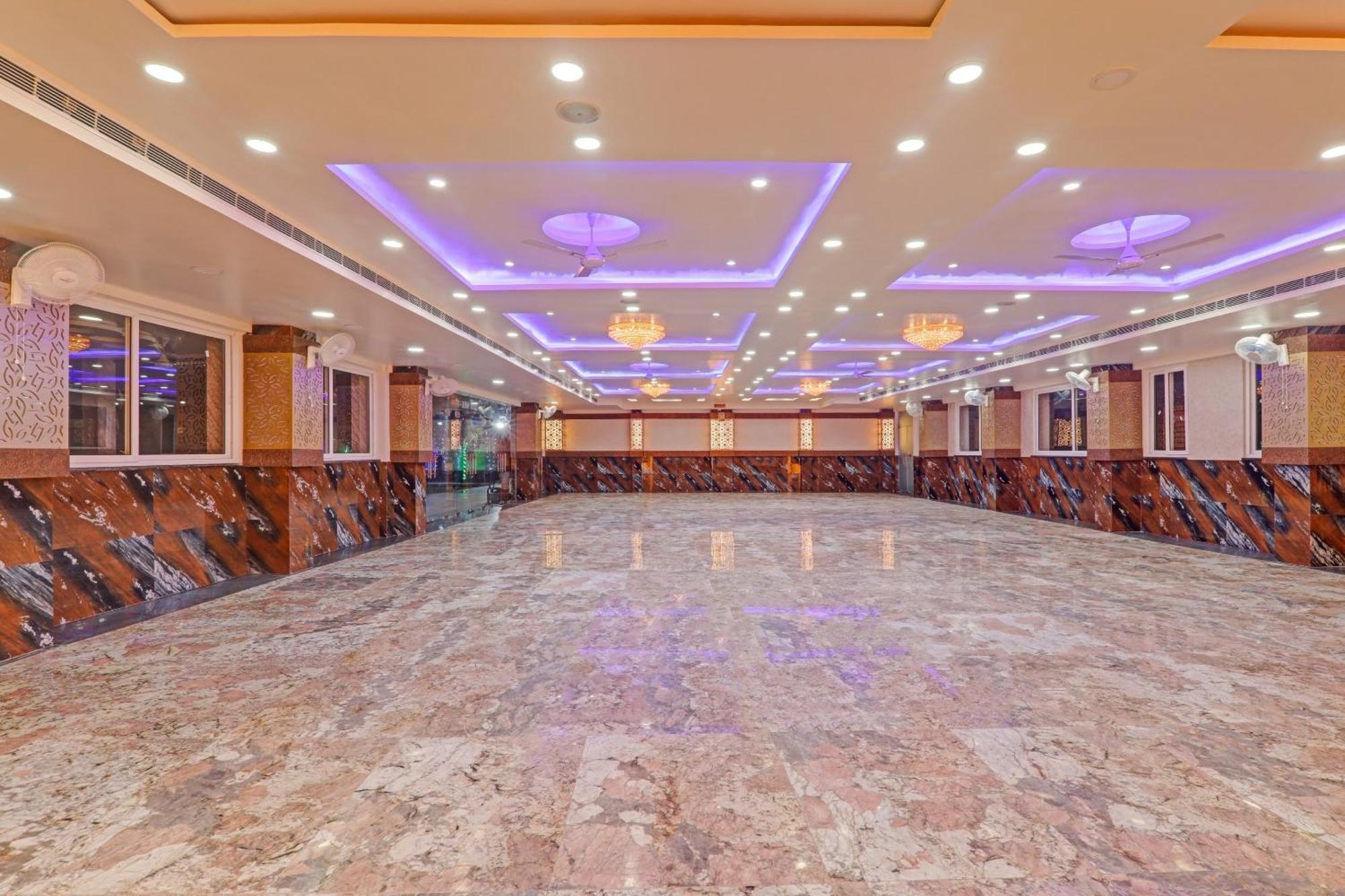 Townhouse P.S.Palace Near Amausi Metro Station Λάκναου Εξωτερικό φωτογραφία