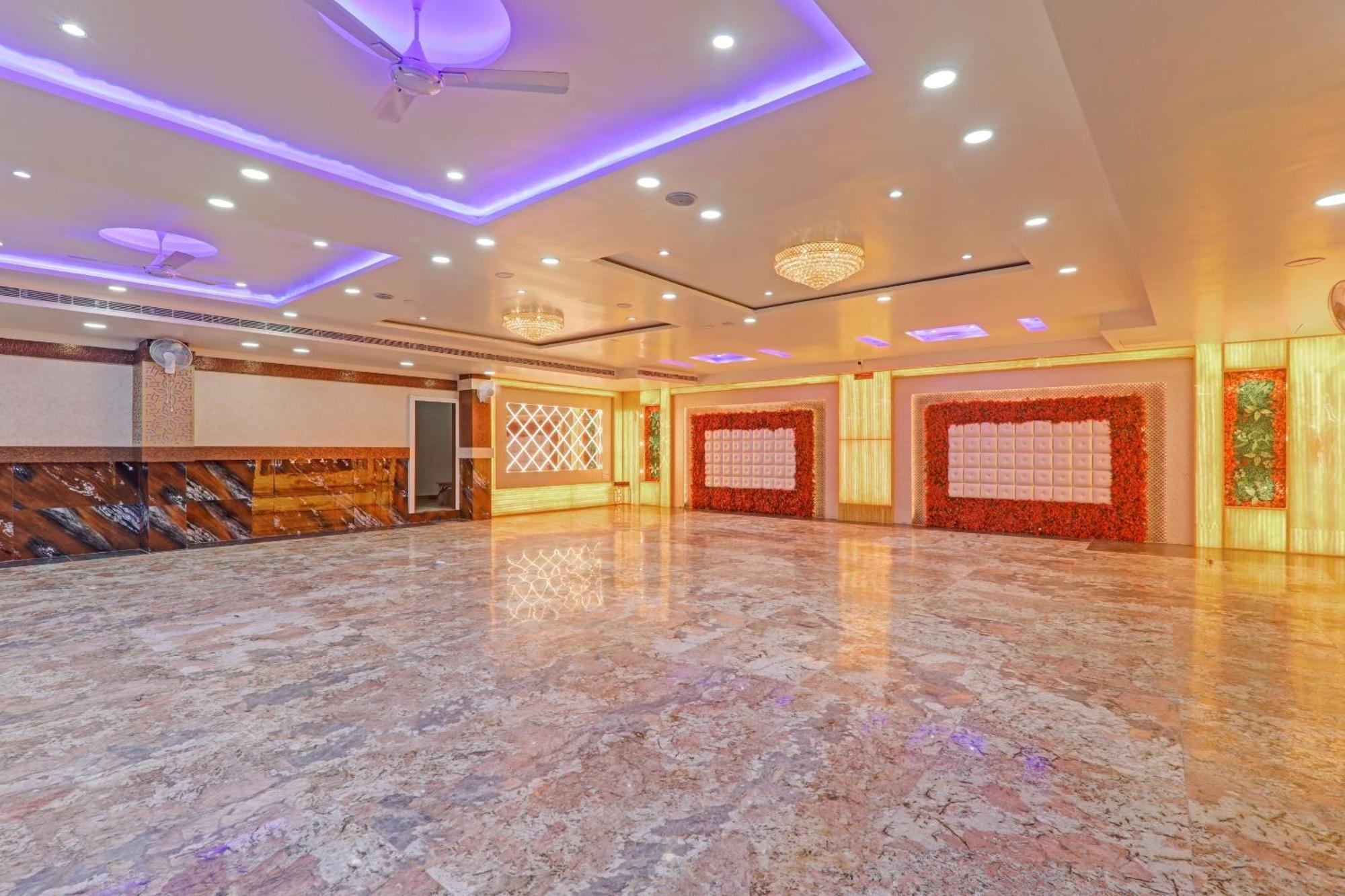 Townhouse P.S.Palace Near Amausi Metro Station Λάκναου Εξωτερικό φωτογραφία